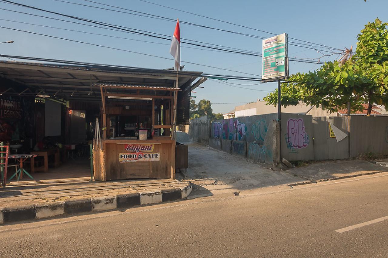 Reddoorz Near Lapangan Tenis 2* Balikpapan (Borneo)