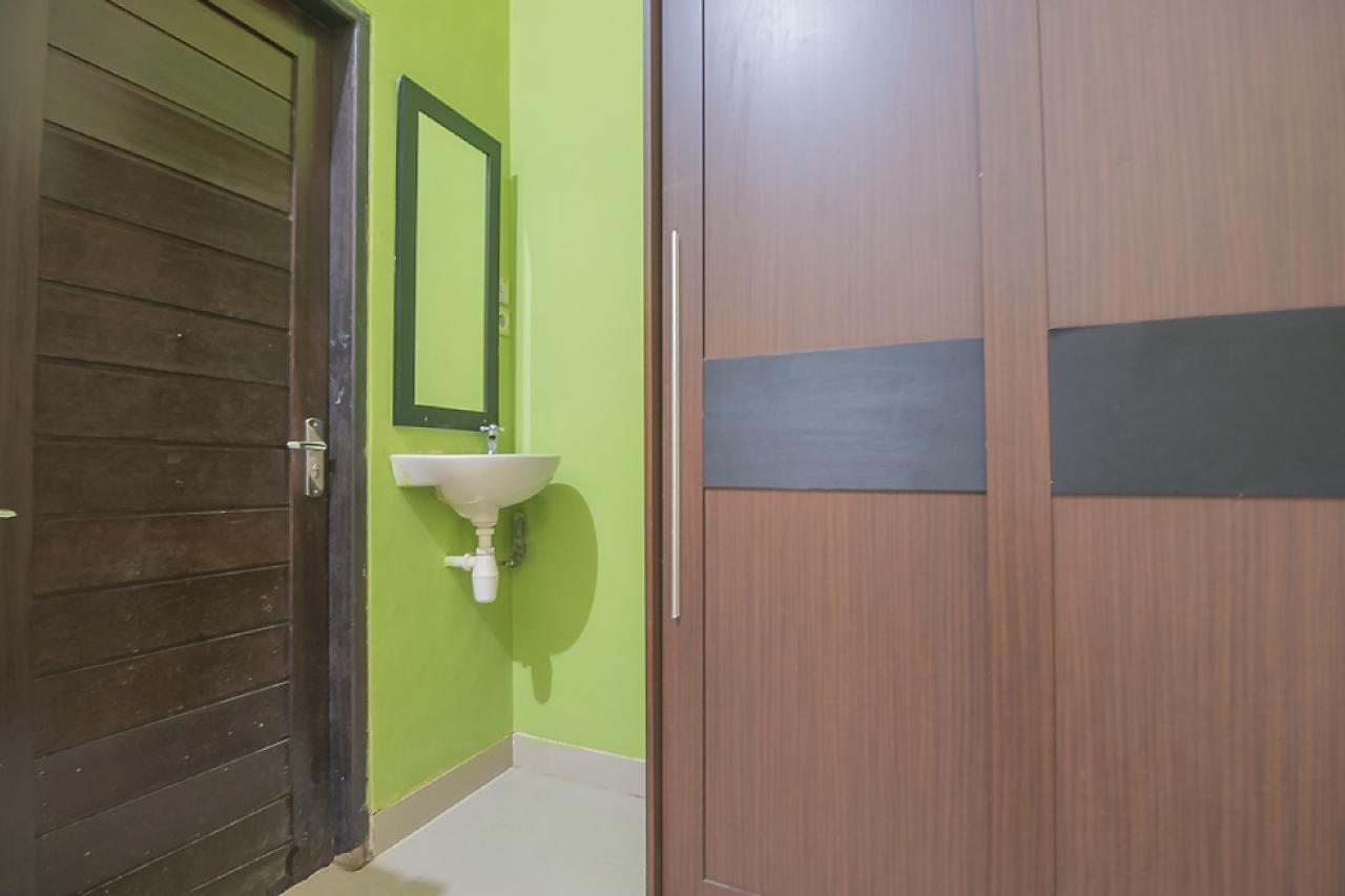 Reddoorz Near Lapangan Tenis Wisma tamu Balikpapan (Borneo)