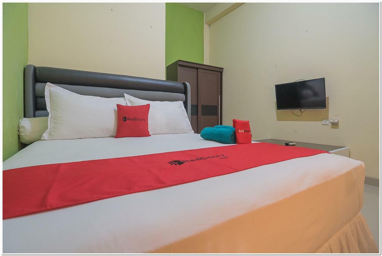 Wisma tamu Reddoorz Near Lapangan Tenis Balikpapan (Borneo)
